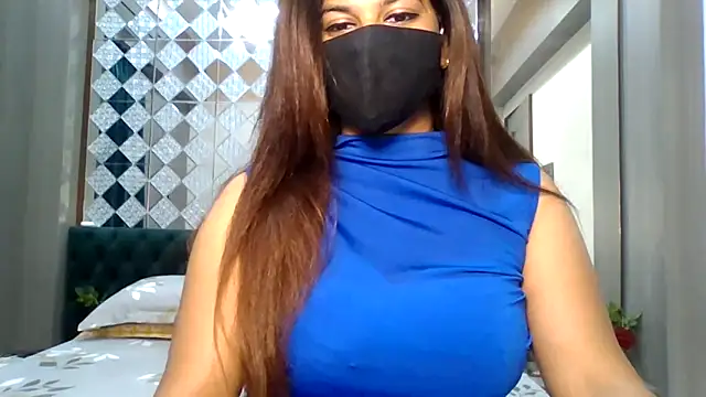 Snapshot of sparkling_queen chatting on 19, 2, 2026 sparkling queen online show from 19, 2, 2026