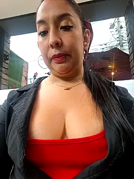 Snapshot of Bella_keny chatting on 18, 6, 2026 Bella keny online show from 18, 6, 2026