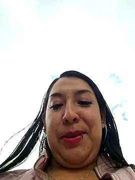 Snapshot of Bella_keny chatting on 16, 7, 2026 Bella keny online show from 16, 7, 2026