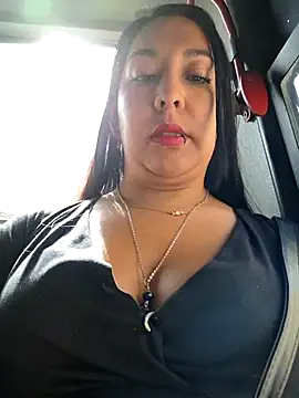 Snapshot of Bella_keny chatting on 12, 6, 2026 Bella keny online show from 12, 6, 2026