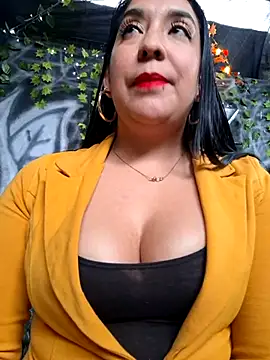 Bella keny online show from 5, 12, 2025