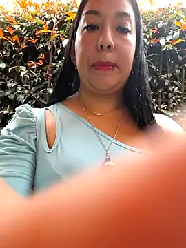 Snapshot of Bella_keny chatting on 7, 6, 2026 Bella keny online show from 7, 6, 2026