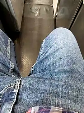 A man in public online show from 4, 10, 2025