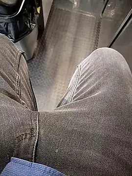 A man in public online show from 16, 2, 2026