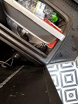 A man in public online show from 14, 2, 2026