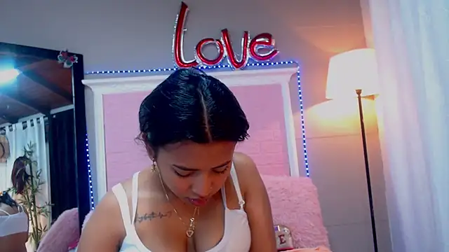 Snapshot of JessyZoe chatting on 11, 3, 2025 JessyZoe online show from 11, 3, 2025