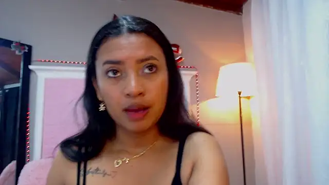 Snapshot of JessyZoe chatting on 8, 3, 2025 JessyZoe online show from 8, 3, 2025