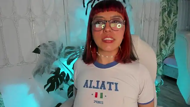 cute hollywood online show from 20, 10, 2025