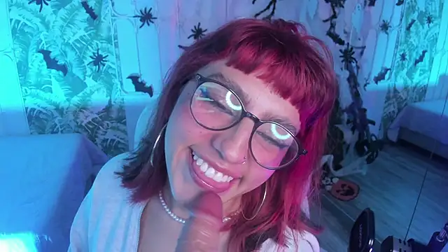 cute hollywood online show from 6, 11, 2025