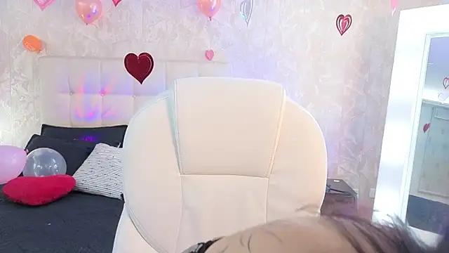 Snapshot of cute_hollywood chatting on 23, 2, 2026 cute hollywood online show from 23, 2, 2026