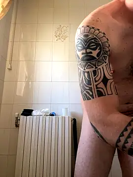 Snapshot of iltoscano95 chatting on 4, 10, 2025 iltoscano95 online show from 4, 10, 2025