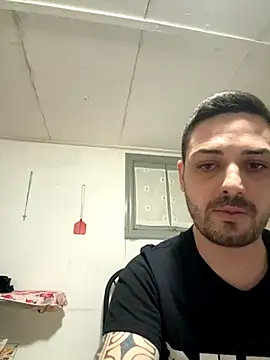 Snapshot of iltoscano95 chatting on 14, 10, 2025 iltoscano95 online show from 14, 10, 2025