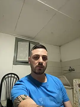 Snapshot of iltoscano95 chatting on 1, 11, 2025 iltoscano95 online show from 1, 11, 2025