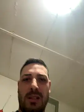 Snapshot of iltoscano95 chatting on 6, 10, 2025 iltoscano95 online show from 6, 10, 2025