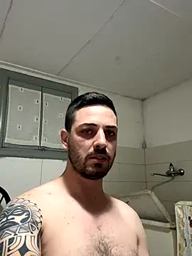 Snapshot of iltoscano95 chatting on 10, 10, 2025 iltoscano95 online show from 10, 10, 2025