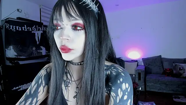 Snapshot of SophieHill_gh chatting on 15, 7, 2026 SophieHill gh online show from 15, 7, 2026