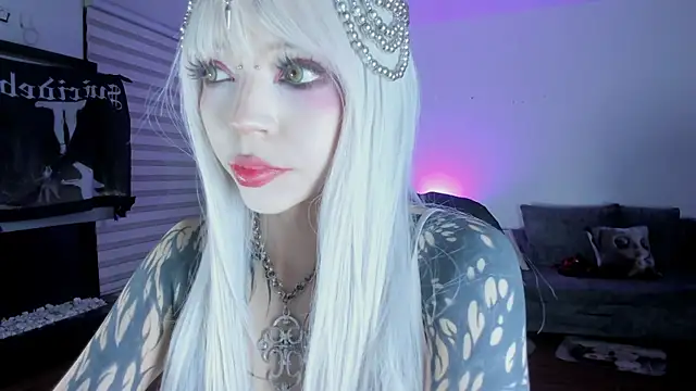 Snapshot of SophieHill_gh chatting on 3, 7, 2026 SophieHill gh online show from 3, 7, 2026
