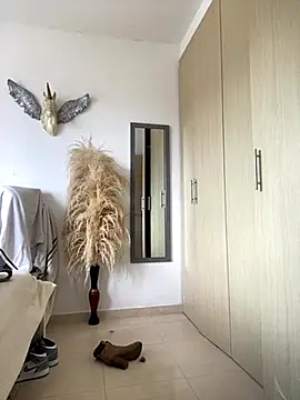 dakota le online show from 31, 10, 2025