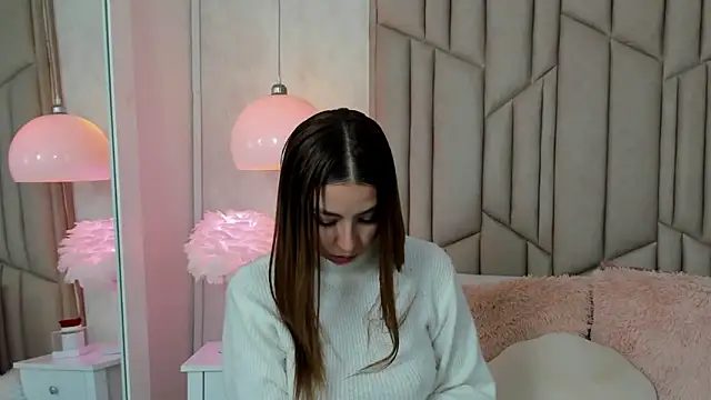 AudreyElla online show from 27, 1, 2025