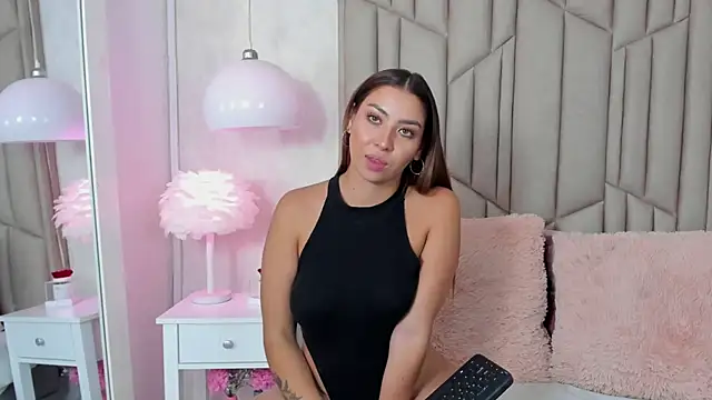 AudreyElla online show from 25, 2, 2025