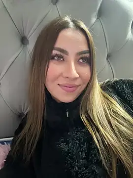 AudreyElla online show from 15, 2, 2025