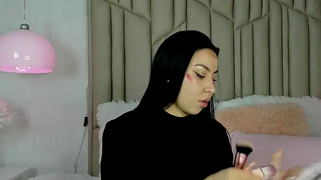 AudreyElla online show from 5, 3, 2026