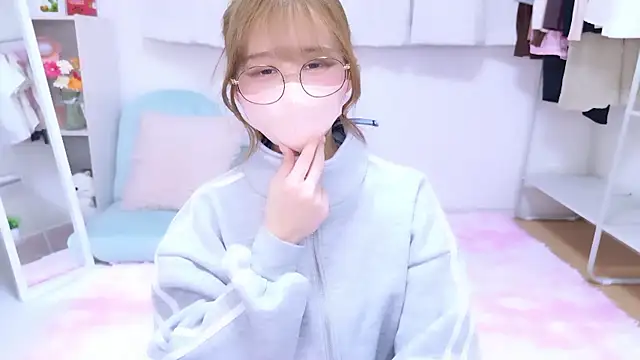 chihiro ri online show from 8, 11, 2025