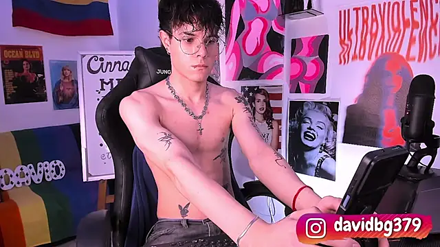 cinnamon boyxxx online show from 9, 3, 2025