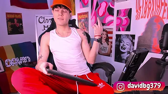 cinnamon boyxxx online show from 18, 2, 2025