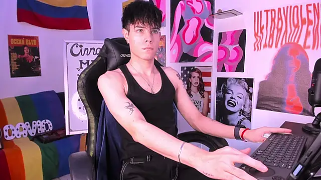 cinnamon boyxxx online show from 17, 2, 2025