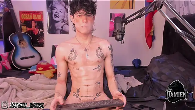 cinnamon boyxxx online show from 8, 11, 2025