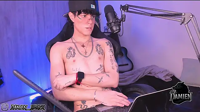 cinnamon boyxxx online show from 28, 9, 2025