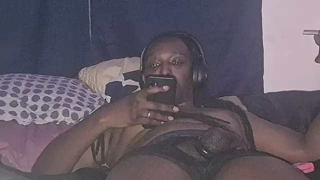 suzyswallowsxxx704 online show from 25, 3, 2026