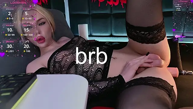 Snapshot of DanielPaige_ chatting on 14, 12, 2025 DanielPaige online show from 14, 12, 2025