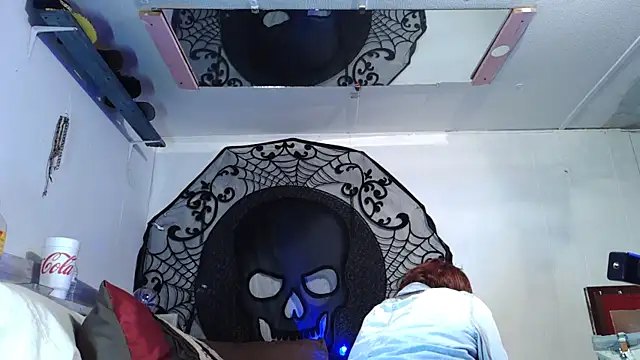 Genevieve143 online show from 29, 10, 2025