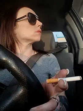 Genevieve143 online show from 7, 1, 2026