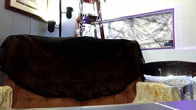 Genevieve143 online show from 14, 1, 2026