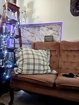 Genevieve143 online show from 5, 3, 2026