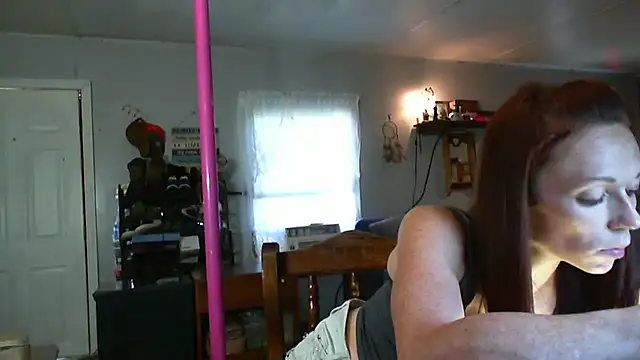 Genevieve143 online show from 25, 9, 2025