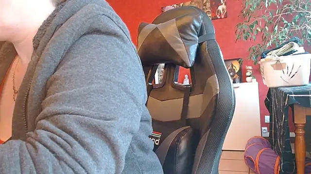 Snapshot of cruellaculdenfer67 chatting on 8, 1, 2026 cruellaculdenfer67 online show from 8, 1, 2026