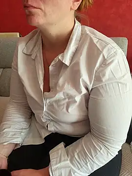 Snapshot of cruellaculdenfer67 chatting on 15, 10, 2025 cruellaculdenfer67 online show from 15, 10, 2025