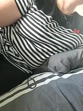 Snapshot of cruellaculdenfer67 chatting on 23, 10, 2025 cruellaculdenfer67 online show from 23, 10, 2025