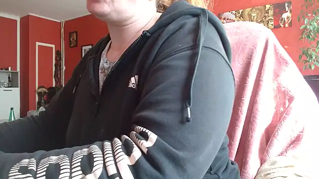 cruellaculdenfer67 online show from 2, 4, 2026