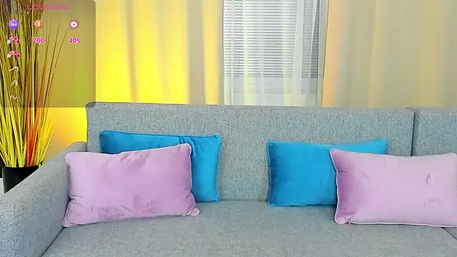 MilaDreamer online show from 14, 9, 2025