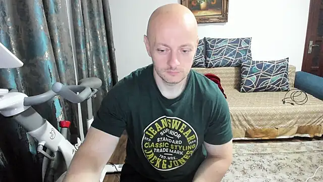 xxxWildxThoughtsxxx online show from 6, 10, 2025