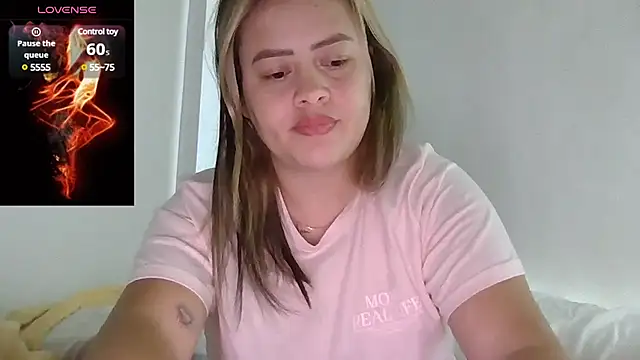 saramartinez1000 online show from 7, 3, 2025