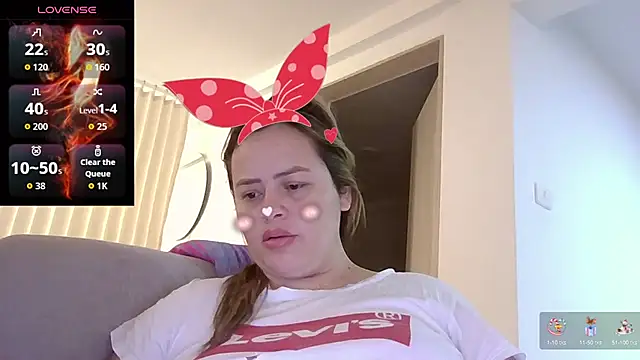 saramartinez1000 online show from 10, 9, 2025