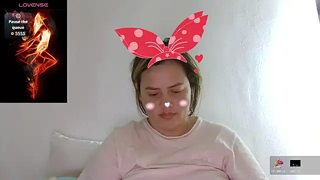 saramartinez1000 online show from 17, 9, 2025