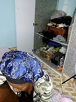 Midnight Clique  online show from 24, 1, 2025