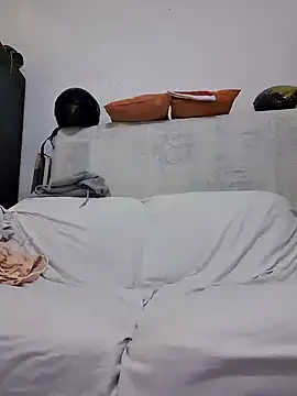 josehot151515 online show from 4, 1, 2025